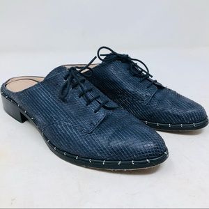 Pour La Victoire Snakeprint Clogs